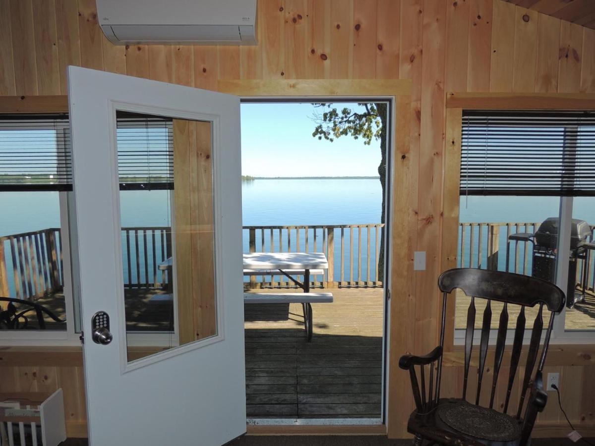 Angel Rock Waterfront Cottages Cape Vincent Bagian luar foto