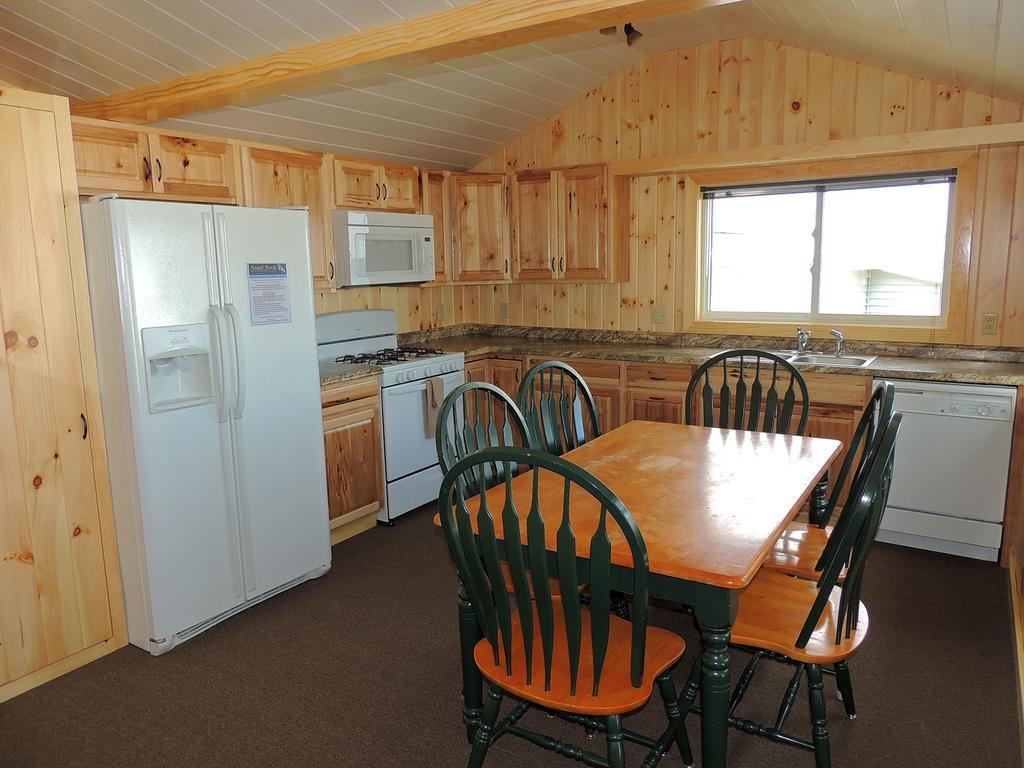 Angel Rock Waterfront Cottages Cape Vincent Bagian luar foto