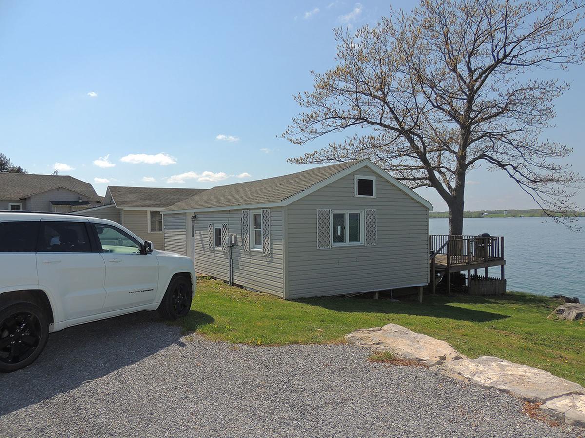 Angel Rock Waterfront Cottages Cape Vincent Bagian luar foto